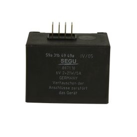 Feszültségszabályzó  6v