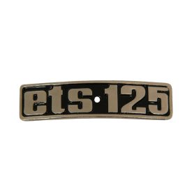 Embléma hátsó sárvédőre