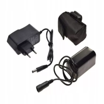 Akkumulátor töltő 8.4V 5200mAh