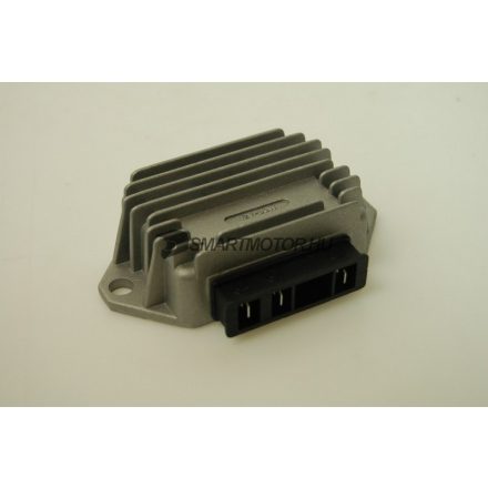 Feszültség szabályzó 3 lábas Vespa Piaggio